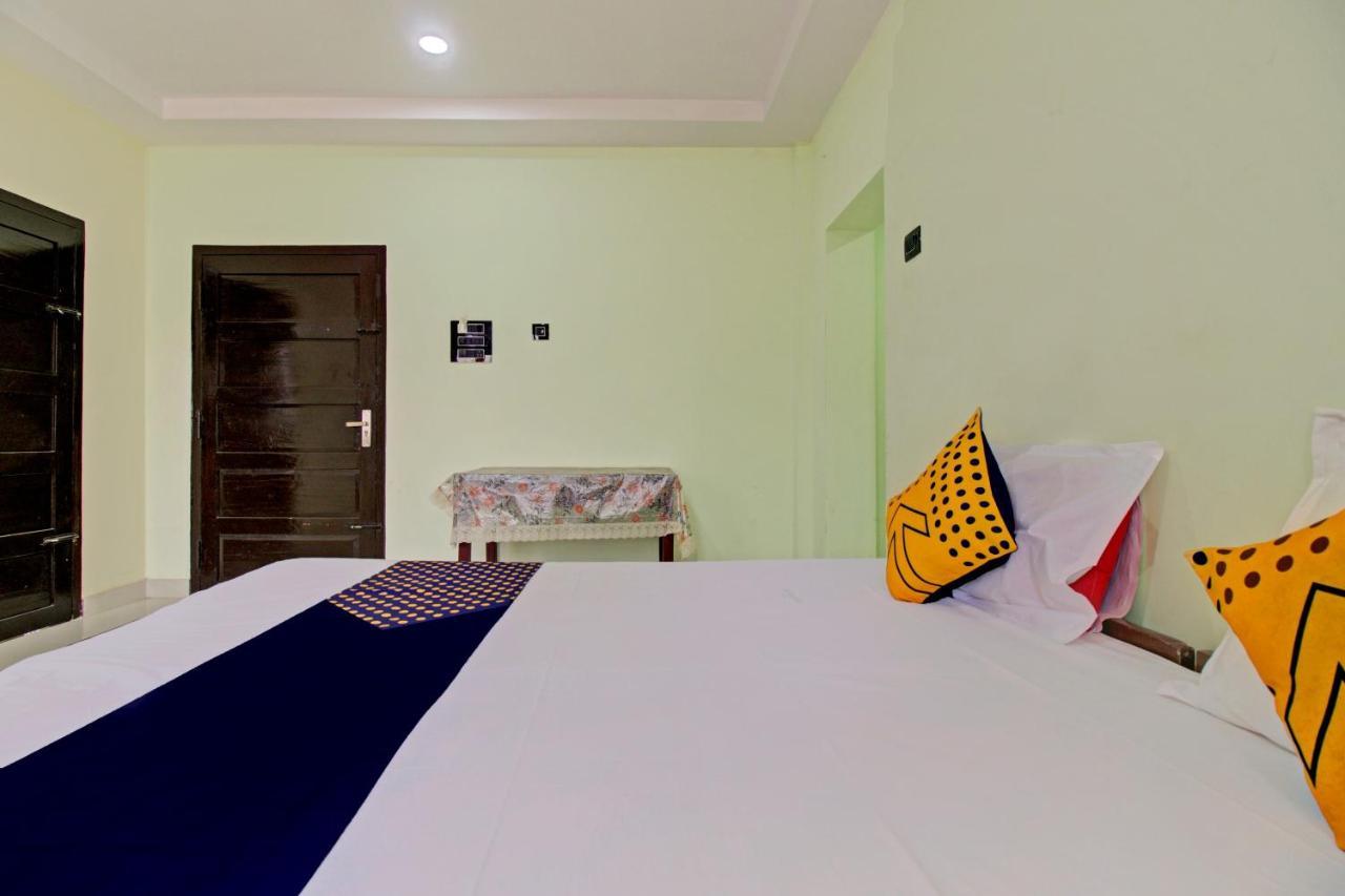 Spot On 73862 Jaya Tourist Home Варкала Экстерьер фото